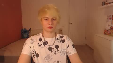 Snapshot of oliver_sweet_ chatting on September 11, 2:11 am Oliver online show from September 11, 2:11 am