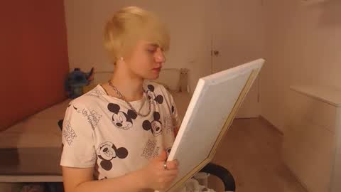 Snapshot of oliver_sweet_ chatting on September 12, 1:49 am Oliver online show from September 12, 1:49 am
