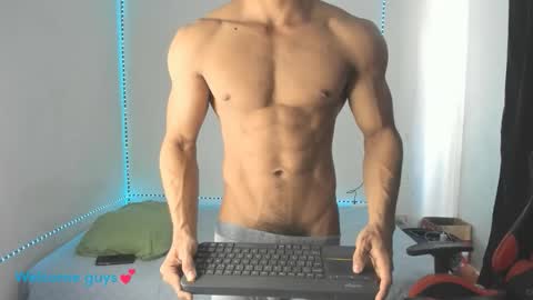 oliver thompsson online show from January 8, 7:05 pm