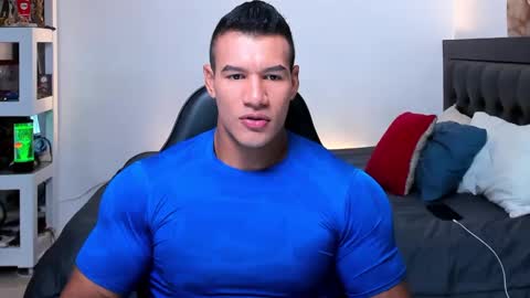 oliver_tommy online show from September 12, 11:54 am