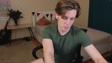 Snapshot of oliver_travis chatting on January 22, 1:31 am Oliver Evans online show from January 22, 1:31 am