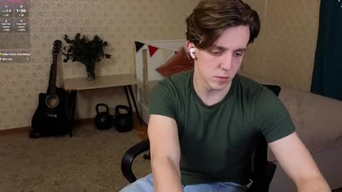 Snapshot of oliver_travis chatting on January 29, 10:11 pm Oliver Evans online show from January 29, 10:11 pm