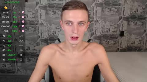 Snapshot of oliverfresh chatting on December 20, 9:38 am Oliver online show from December 20, 9:38 am