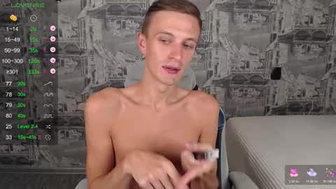 Snapshot of oliverfresh chatting on January 12, 10:31 am Oliver online show from January 12, 10:31 am