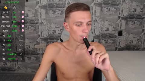 Snapshot of oliverfresh chatting on January 18, 9:02 am Oliver online show from January 18, 9:02 am