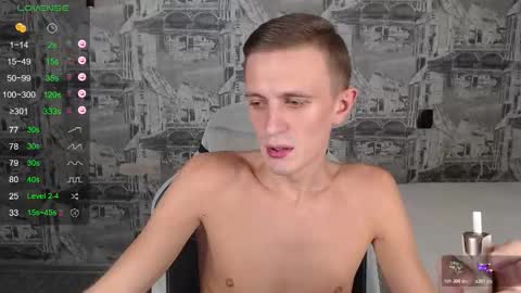 Snapshot of oliverfresh chatting on February 2, 10:58 am Oliver online show from February 2, 10:58 am