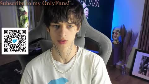 oliverrgroove online show from October 26, 4:29 am