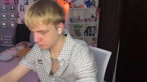 oliver online show from November 25, 6:52 pm