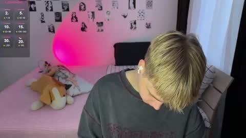 oliver online show from December 15, 12:31 pm