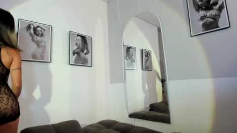 Olivia Collins online show from May 2, 11:04 am