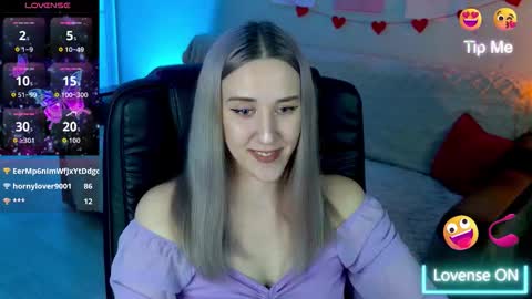 Snapshot of olivia_daze chatting on September 12, 11:04 pm olivia_daze online show from September 12, 11:04 pm