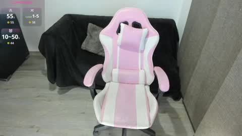 olivia_martine online show from April 9, 4:34 am