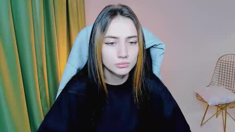 Snapshot of olivia_norton_ chatting on September 14, 9:19 am olivia_norton_ online show from September 14, 9:19 am