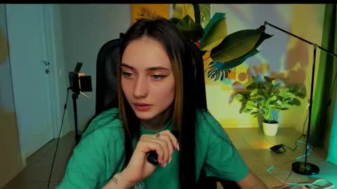 Snapshot of olivia_norton_ chatting on September 22, 1:57 pm olivia_norton_ online show from September 22, 1:57 pm