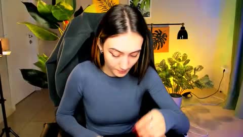 Snapshot of olivia_norton_ chatting on October 4, 10:35 am olivia_norton_ online show from October 4, 10:35 am