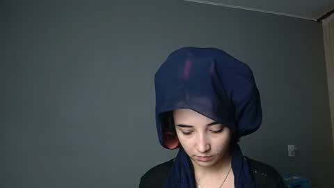 Olivia online show from November 17, 1:50 pm