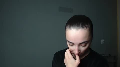 Olivia online show from March 25, 4:24 pm