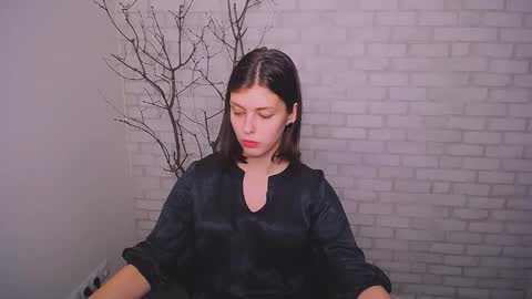 Snapshot of olivia_red_ chatting on January 3, 4:59 pm Olivia online show from January 3, 4:59 pm