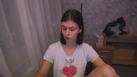 Snapshot of olivia_red_ chatting on January 5, 1:35 am Olivia online show from January 5, 1:35 am