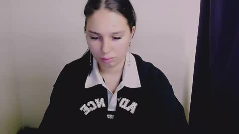 Olivia online show from September 25, 3:54 am