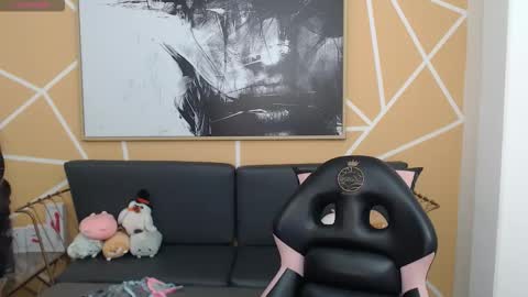 Snapshot of olivia_russo chatting on September 14, 12:59 pm Olivia online show from September 14, 12:59 pm