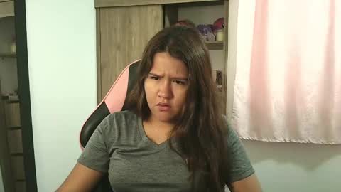 Olivia online show from October 13, 1:44 pm