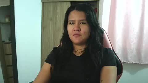 Olivia online show from November 12, 1:33 pm