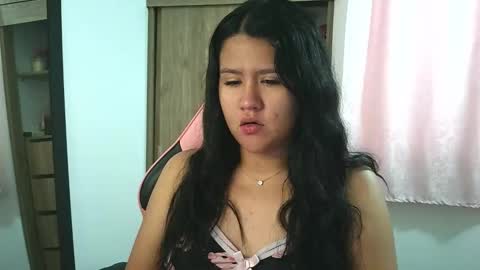 Olivia online show from November 15, 1:51 pm