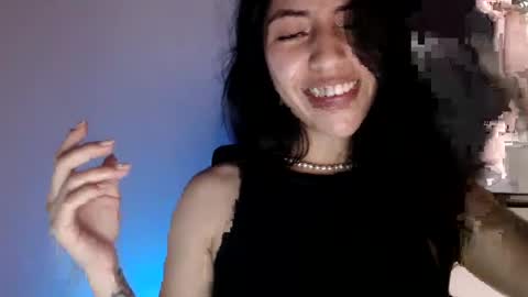 Snapshot of oliviaaa__ chatting on September 24, 3:59 pm oliviaaa__ online show from September 24, 3:59 pm