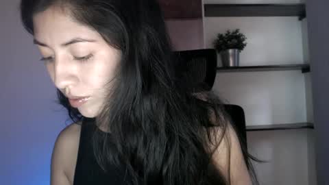 Snapshot of oliviaaa__ chatting on October 1, 10:27 pm oliviaaa__ online show from October 1, 10:27 pm