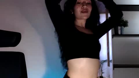 Snapshot of oliviaaa__ chatting on October 26, 9:10 pm oliviaaa__ online show from October 26, 9:10 pm