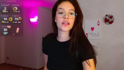 Snapshot of oliviabran_ chatting on November 25, 11:27 pm Olivia Bram online show from November 25, 11:27 pm