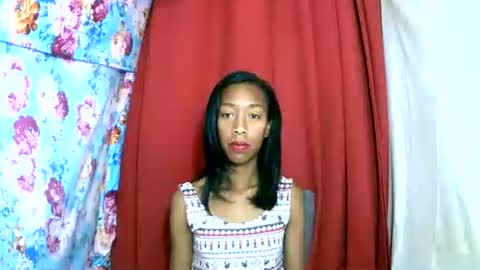 Snapshot of oliviah27 chatting on October 15, 7:58 pm oliviah27 online show from October 15, 7:58 pm
