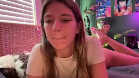 Snapshot of oliviahansleyy chatting on March 11, 9:37 pm Olivia online show from March 11, 9:37 pm