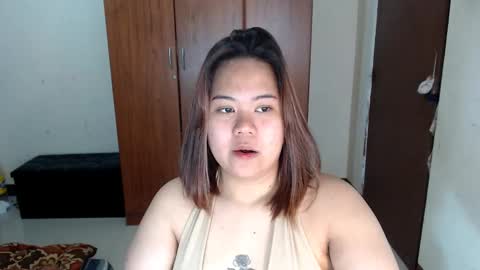 olivia hollywood online show from January 26, 12:01 pm