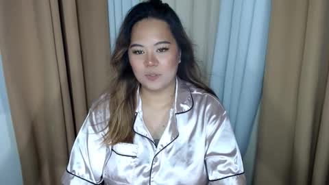 olivia hollywood online show from November 8, 3:01 pm