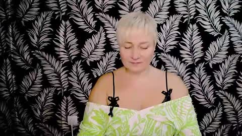 Kelly online show from December 14, 8:45 am