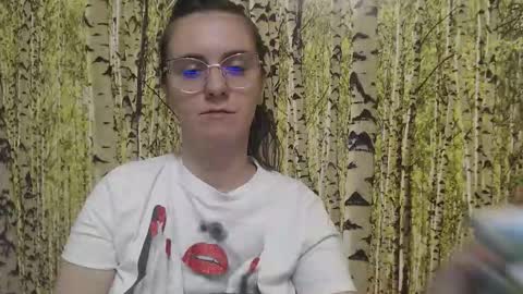 Snapshot of oliviasager chatting on October 5, 4:44 am Mistress Olivia online show from October 5, 4:44 am