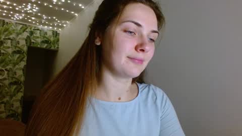 Snapshot of oliviashiny chatting on January 8, 5:16 am Olivia online show from January 8, 5:16 am