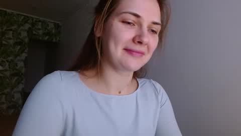 Snapshot of oliviashiny chatting on January 28, 5:32 am Olivia online show from January 28, 5:32 am