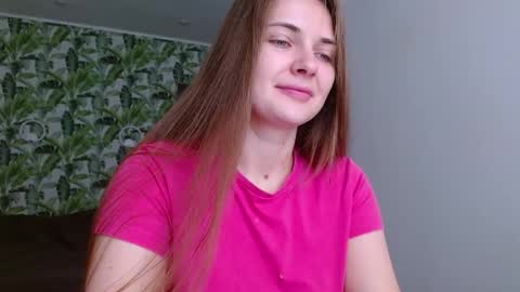 Snapshot of oliviashiny chatting on November 6, 5:19 am Olivia online show from November 6, 5:19 am