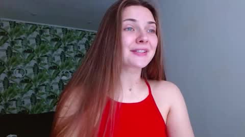 Snapshot of oliviashiny chatting on November 18, 5:23 am Olivia online show from November 18, 5:23 am