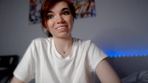 Snapshot of olivka_flower chatting on January 25, 9:35 pm Angelina Lina online show from January 25, 9:35 pm