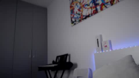 Snapshot of olivka_flower chatting on February 13, 1:08 am Angelina Lina online show from February 13, 1:08 am