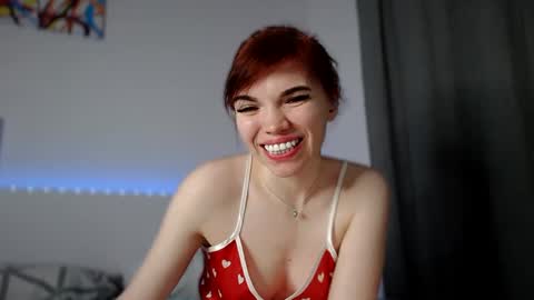 Snapshot of olivka_flower chatting on February 20, 9:42 pm Angelina Lina online show from February 20, 9:42 pm