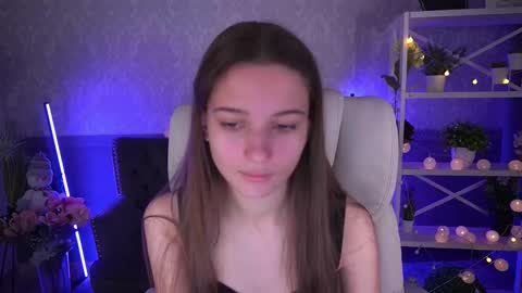 Olivia online show from December 19, 6:56 am