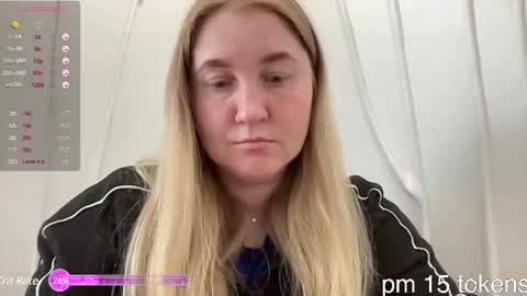 OllyDoll online show from December 22, 9:11 am