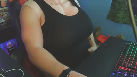 Snapshot of olorlando321 chatting on October 13, 2:06 pm Dani Pregna online show from October 13, 2:06 pm