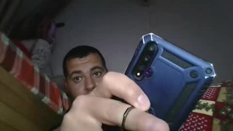 Snapshot of omranaboumigana chatting on December 24, 4:22 am strong man online show from December 24, 4:22 am
