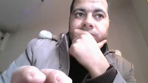 Snapshot of omranaboumigana chatting on December 26, 8:39 am strong man online show from December 26, 8:39 am